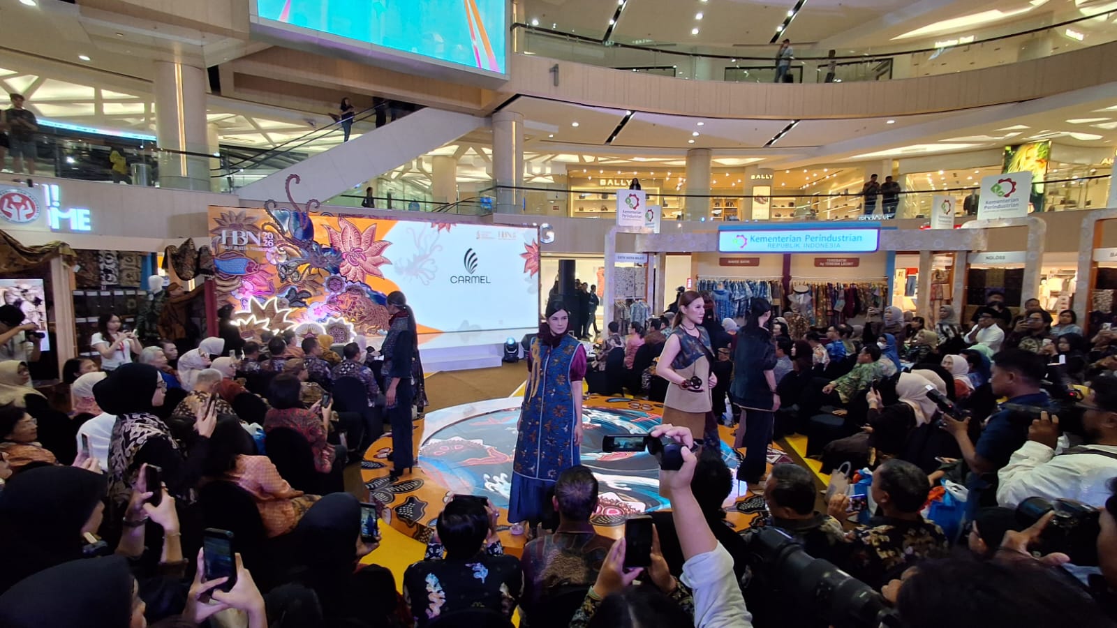 Hari Batik Nasional 2026 Dibuka di Surabaya, Angkat Batik Tulungagung