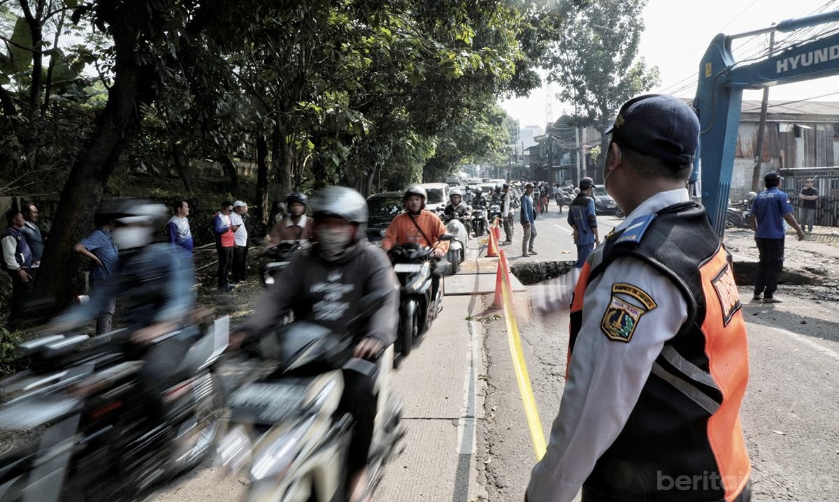 Dishub Terapkan Rekayasa Lalin di Sekitar Jalan Amblas Lenteng Agung