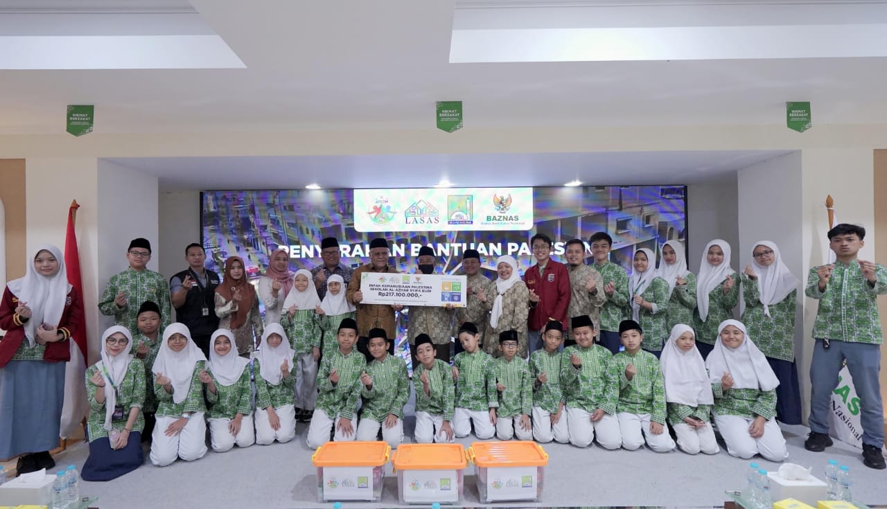 Bantu Palestina, Sekolah Al-Azhar Syifa Budi Salurkan Infak Kemanusiaan Melalui Baznas RI