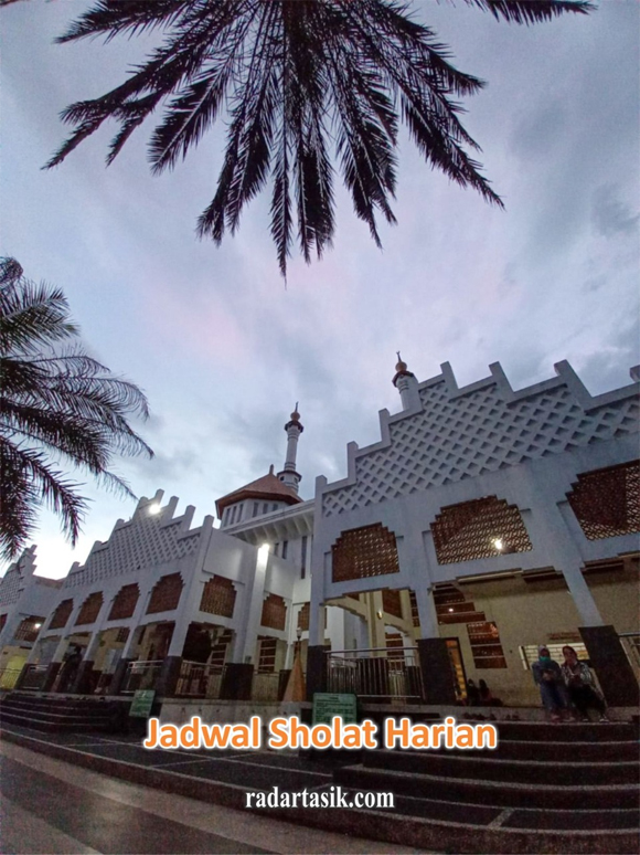 Jadwal Sholat Wilayah Kota Tasikmalaya, Jumat, 27 Mei 2022
