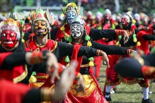 Strategi Pelestarian Karakter Abdi dalam Topeng Malangan