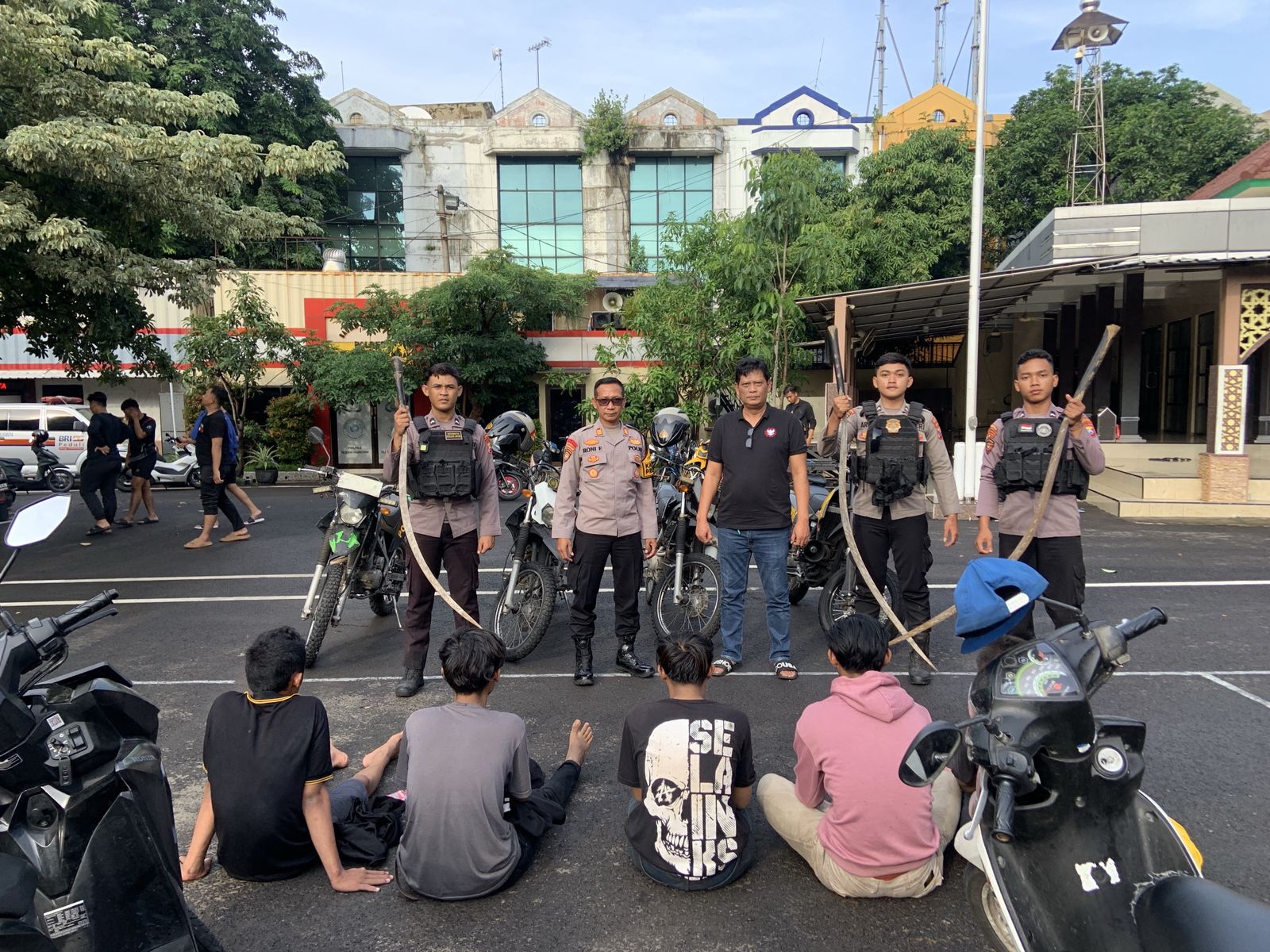 Tawuran Gangster Surabaya Digagalkan Polres Tanjung Perak  