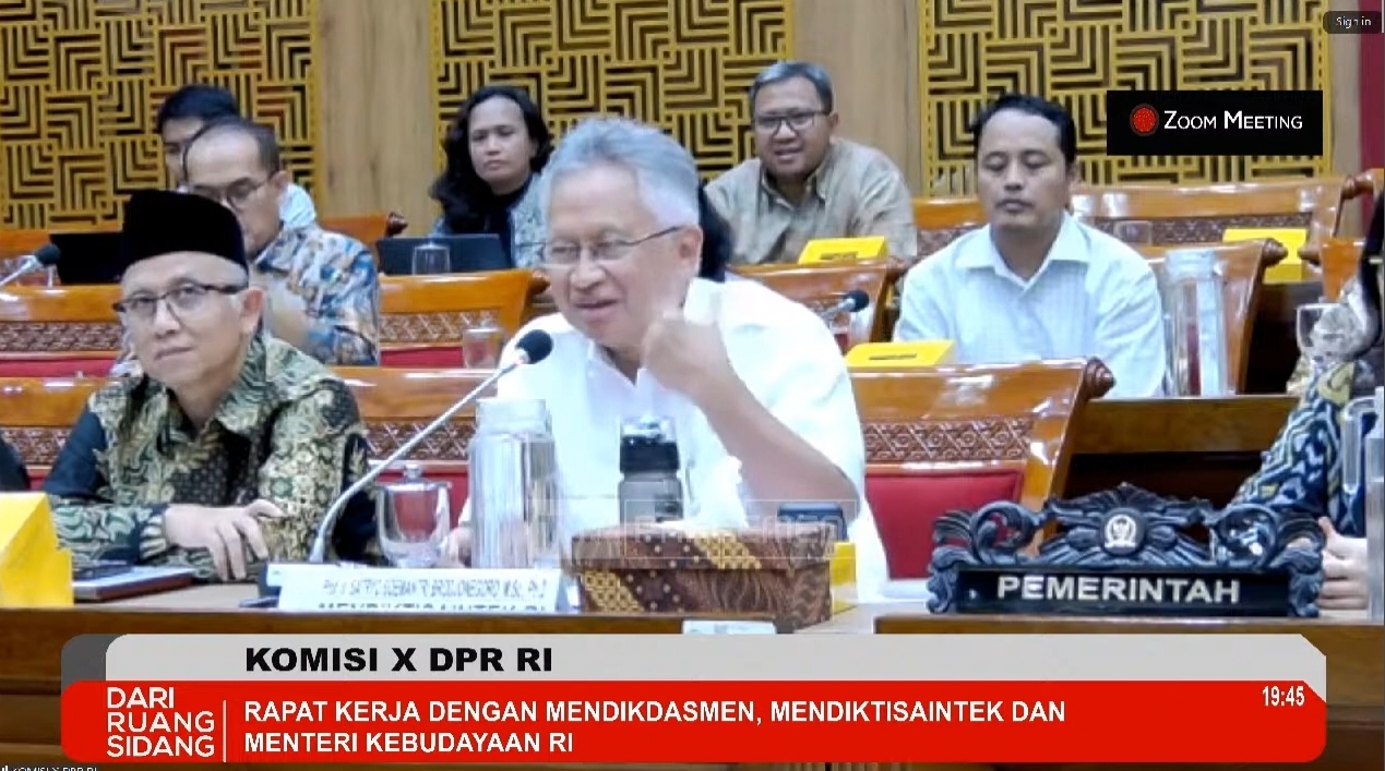 UKT Bisa Meroket! Efisiensi Anggaran Rp14,3 Triliun Picu Kekhawatiran Mahasiswa