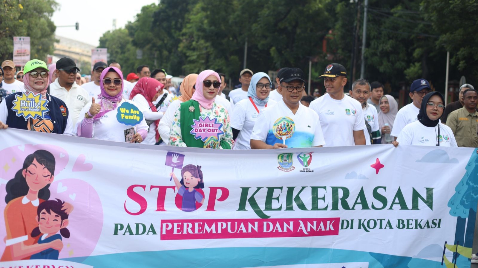 Aksi PJ Wali Kota Kota Bekasi Suarakan Stop aksi KDRT dan Kekerasan Pada Anak di CFD