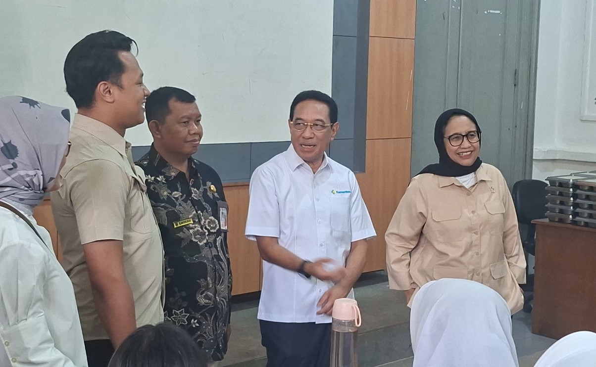 BGN: Masyarakat Harus 'Ngalah' Jangan Konsumsi Telur, Ganti Ikan Dulu