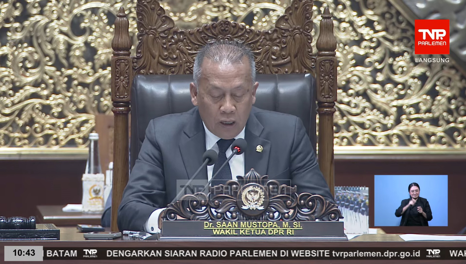 Rapat Paripurna DPR Sepakat Polri Berada Di bawah Presiden dalam Reformasi Polri