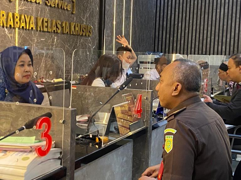 Kejari Surabaya Resmi Daftarkan Kasasi Vonis Bebas Ronald Tannur