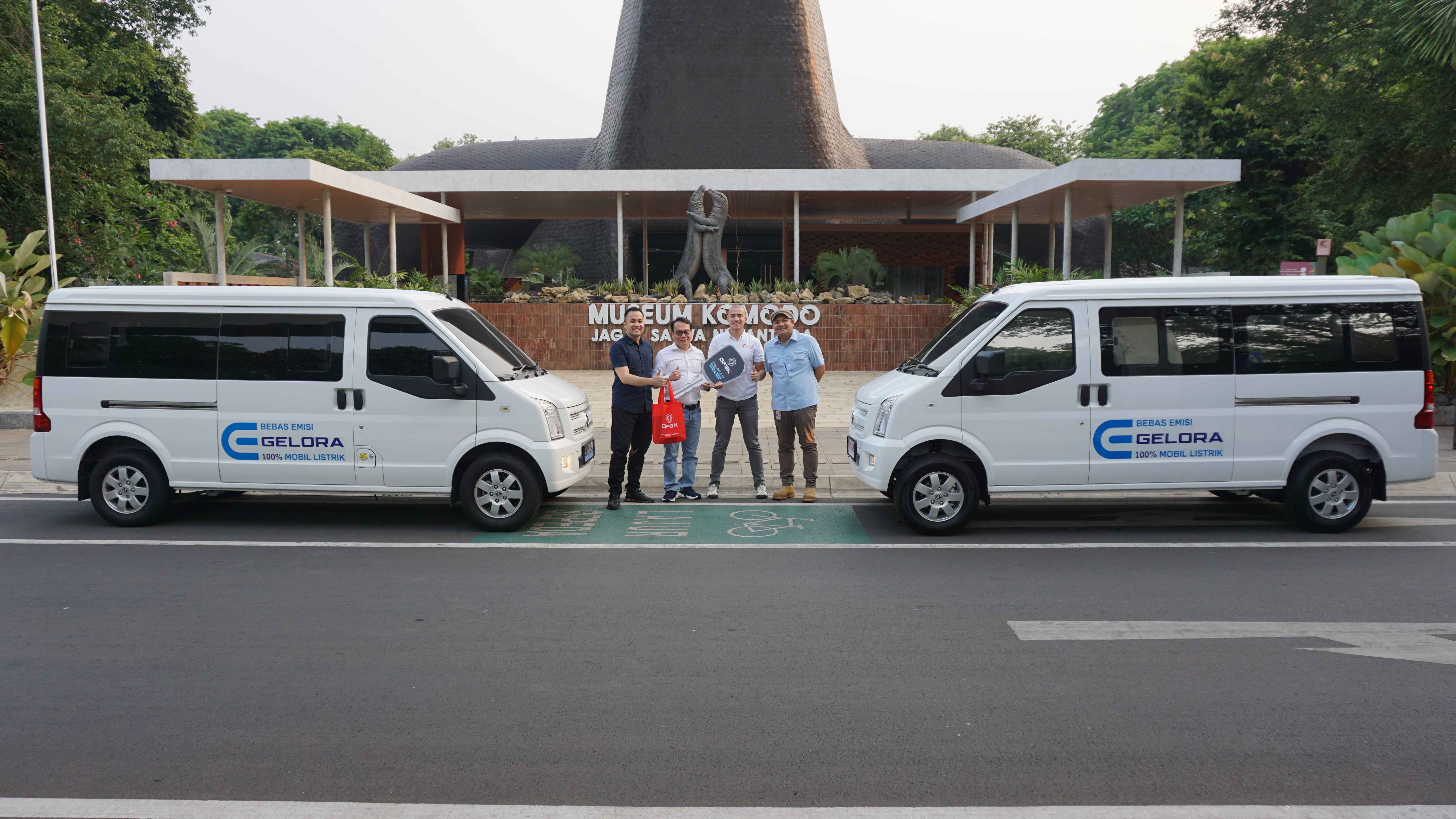 DFSK Gelora Kini Resmi Jadi Kendaraan Operasional di Jagat Satwa Nusantara TMII