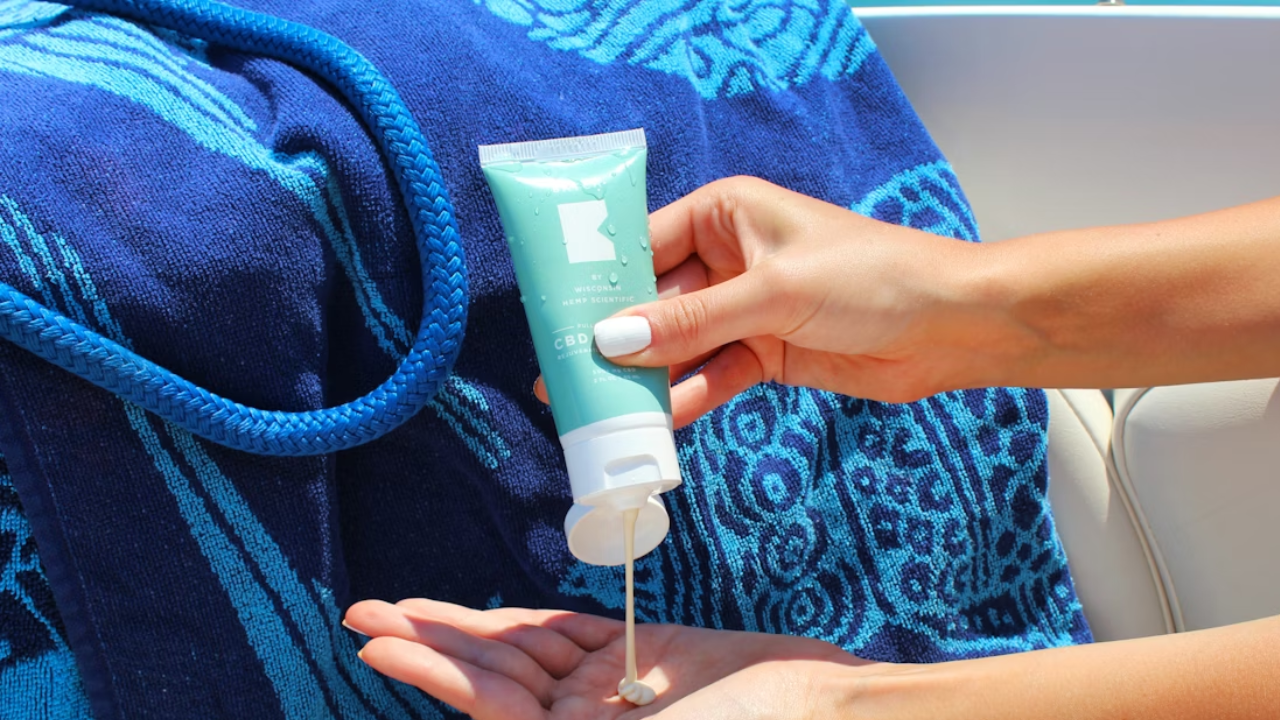 Jangan Keliru! Ini Cara Memilih Sunscreen yang Tepat Sesuai Jenis Kulit, Wajah Bebas Kusam dan Jerawat