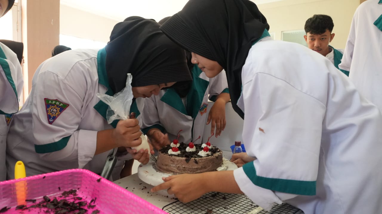 Bogasari Mengajar di SMKN 2 Pandeglang-Banten, Edukasi Produk Bakeri Selama 3 Hari