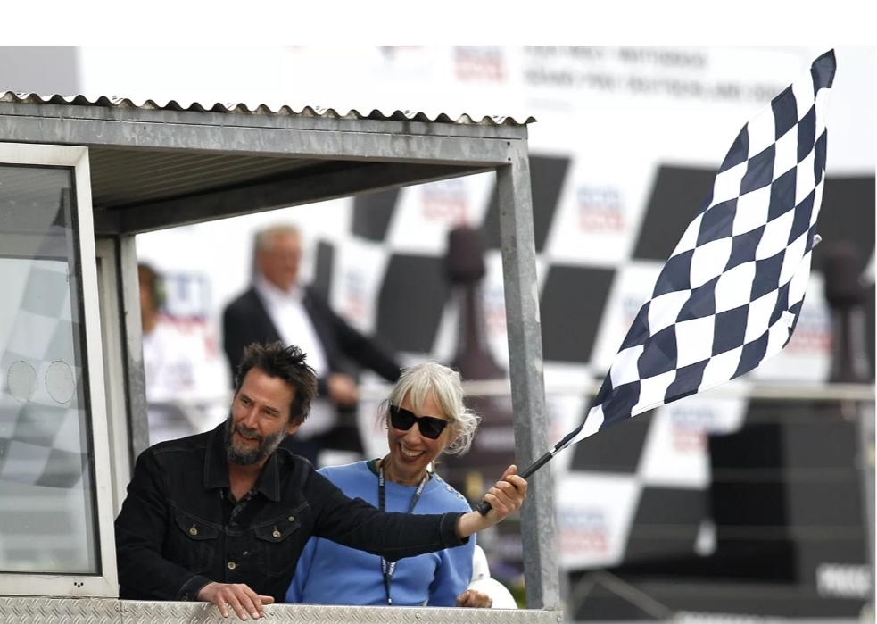 Romantis! Kencan Antimainstream, Keanu Reeves Ajak Alexandra Grant ke MotoGP Jerman 2024