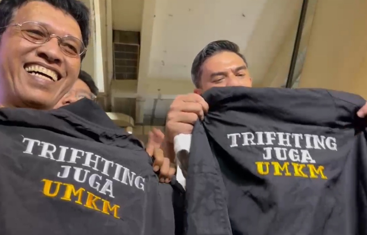 Adian Napitupulu Senang Menteri UMKM Temui Pedagang Thrifting di Pasar Senen: Nah Dia Datang, Ini Keren!