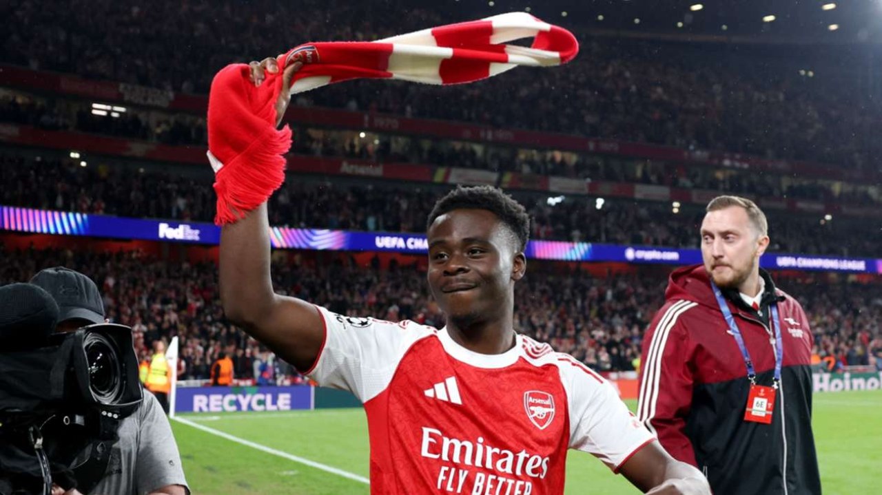 Arsenal Menuju Double Winners, Bukayo Saka Minta Tim Abaikan Tekanan