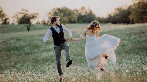 Daftar Playlist Lagu Barat yang Cocok untuk Pernikahan