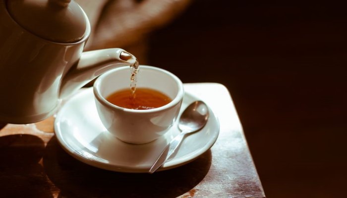 Perhatikan Nih! 5 Manfaat Minum teh Hangat Rutin Setiap Pagi, Bisa Cegah Kanker Juga Nih?