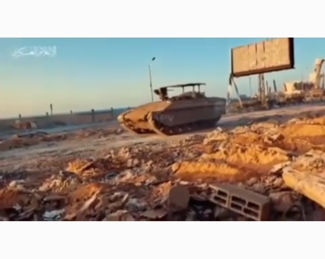 Tank Canggih Merkava Israel Hancur Lebur 'Disengat' RPG Pejuang Palestina, Dramatis!