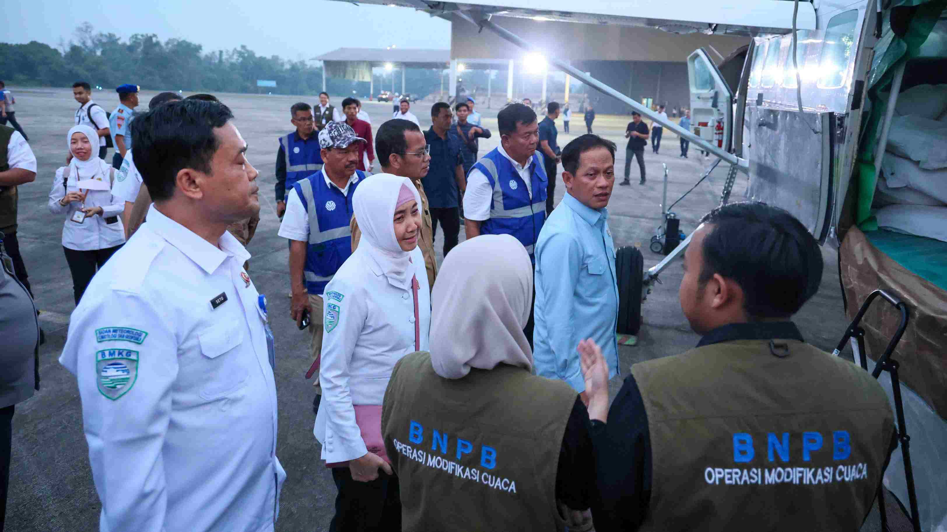 BMKG-BNPB Lakukan Modifikasi Cuaca untuk Padaman Sejumah Titik Api Karhutla Riau