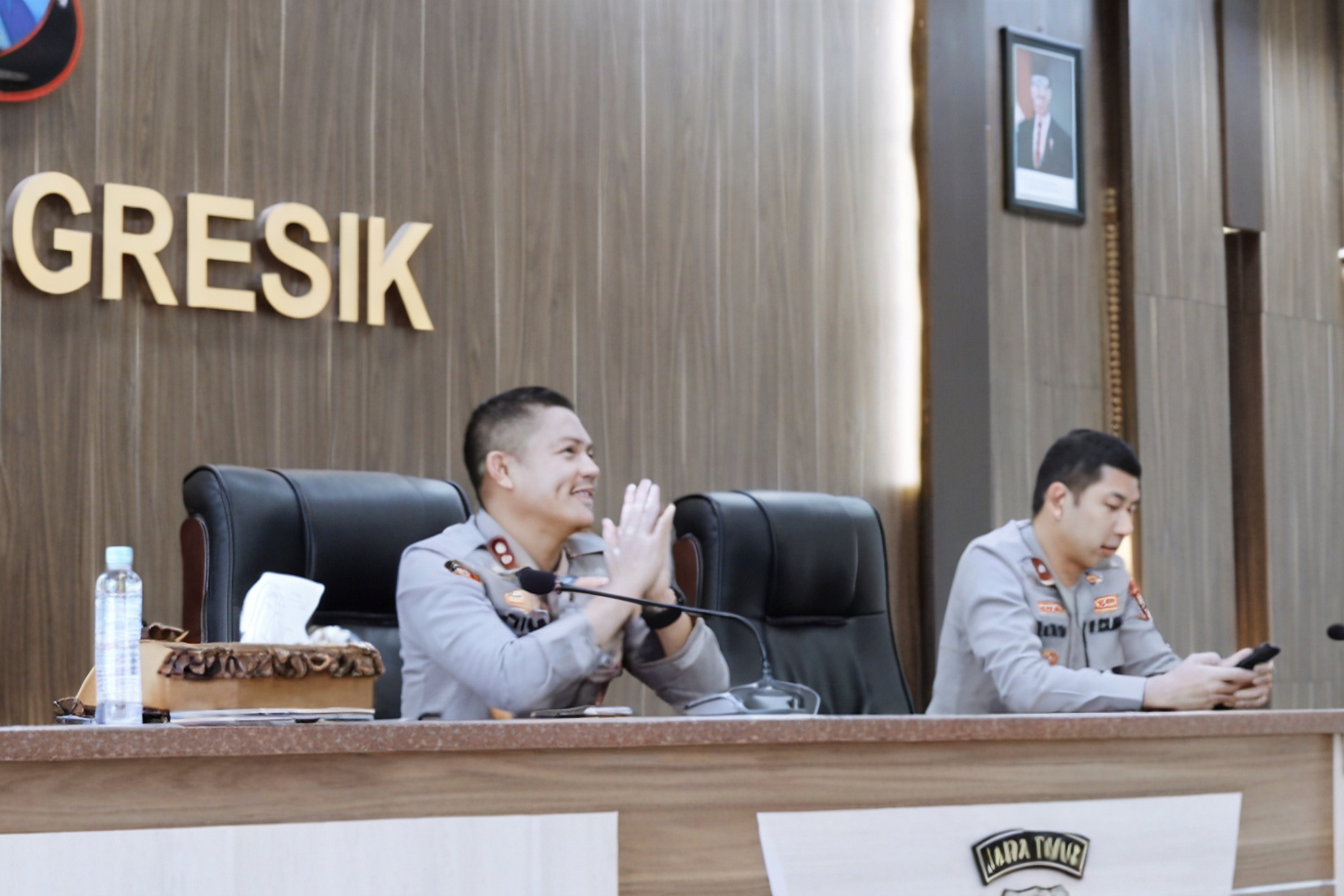 Kenalkan Lapor Cak Roma, Polres Gresik Gandeng Kades Awasi Jam Operasional Truk