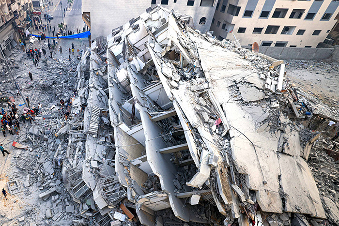 Israel Bombardir Gaza Lewat Udara, Ribuan Warga Palestinna Tewas Tertimbun Bangunan