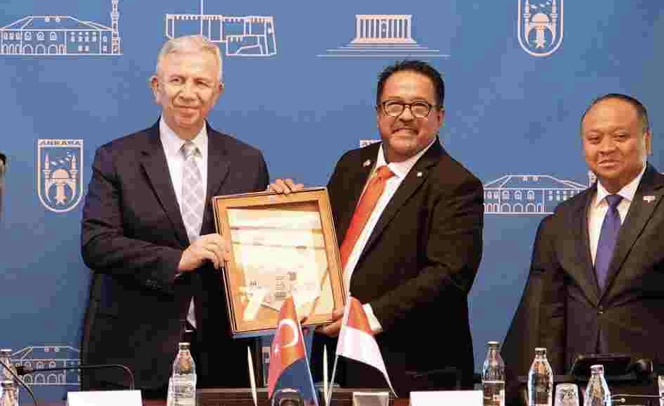 Bertandang ke Turki, Rano Bertemu Wali Kota Ankara Bahas Layanan Air Minum dan Transportasi Umum