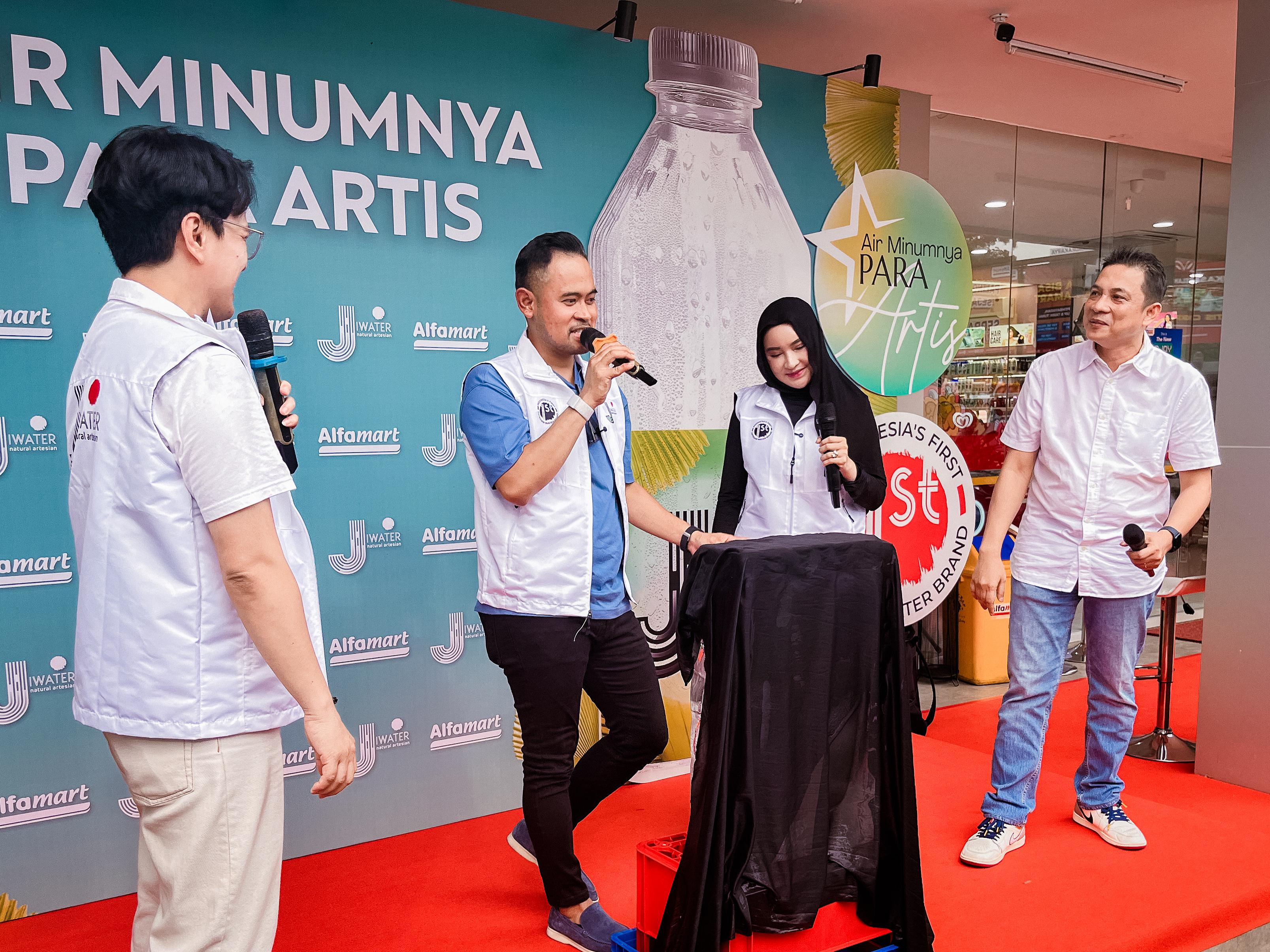 Rahasia Shandy Purnamasari dan Gilang J99 Jaga Metabolisme Tetap Sehat, Minum Air Putih Favorit Artis