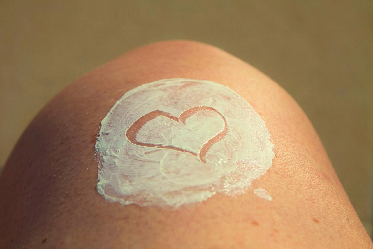 5 Tips Memilih Sunscreen yang Tepat Agar Terhindar dari Sunburn saat Panas Ekstrem di Indonesia