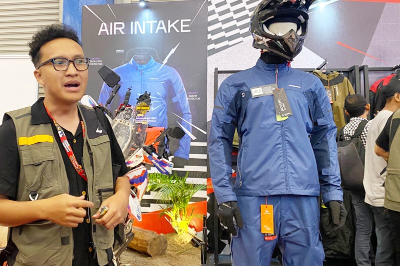 Respiro Bikin Bikers Makin Tampil Kalcer di IMOS 2025