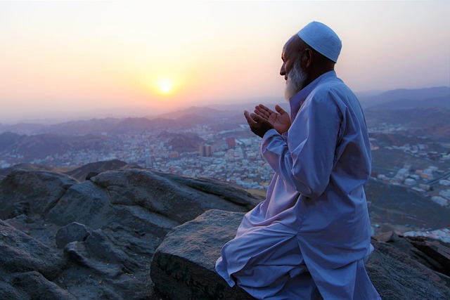 Simak 7 Waktu Mustajab di Bulan Ramadhan, Pintu-pintu Langit Terbuka Lebar