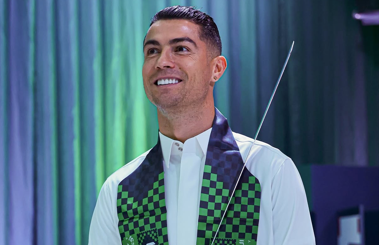 Ronaldo Pamer Jet Pribadi Rp1 Triliun Bareng Joao Felix, CR7 Bikin Ricuh Bandara Arab Saudi