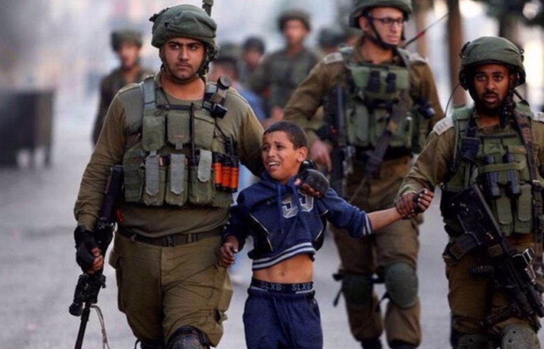 Keji! Tentara Israel Menahan 142 Wanita dan Anak-Anak Palestina Termasuk Bayi dan Orang Tua