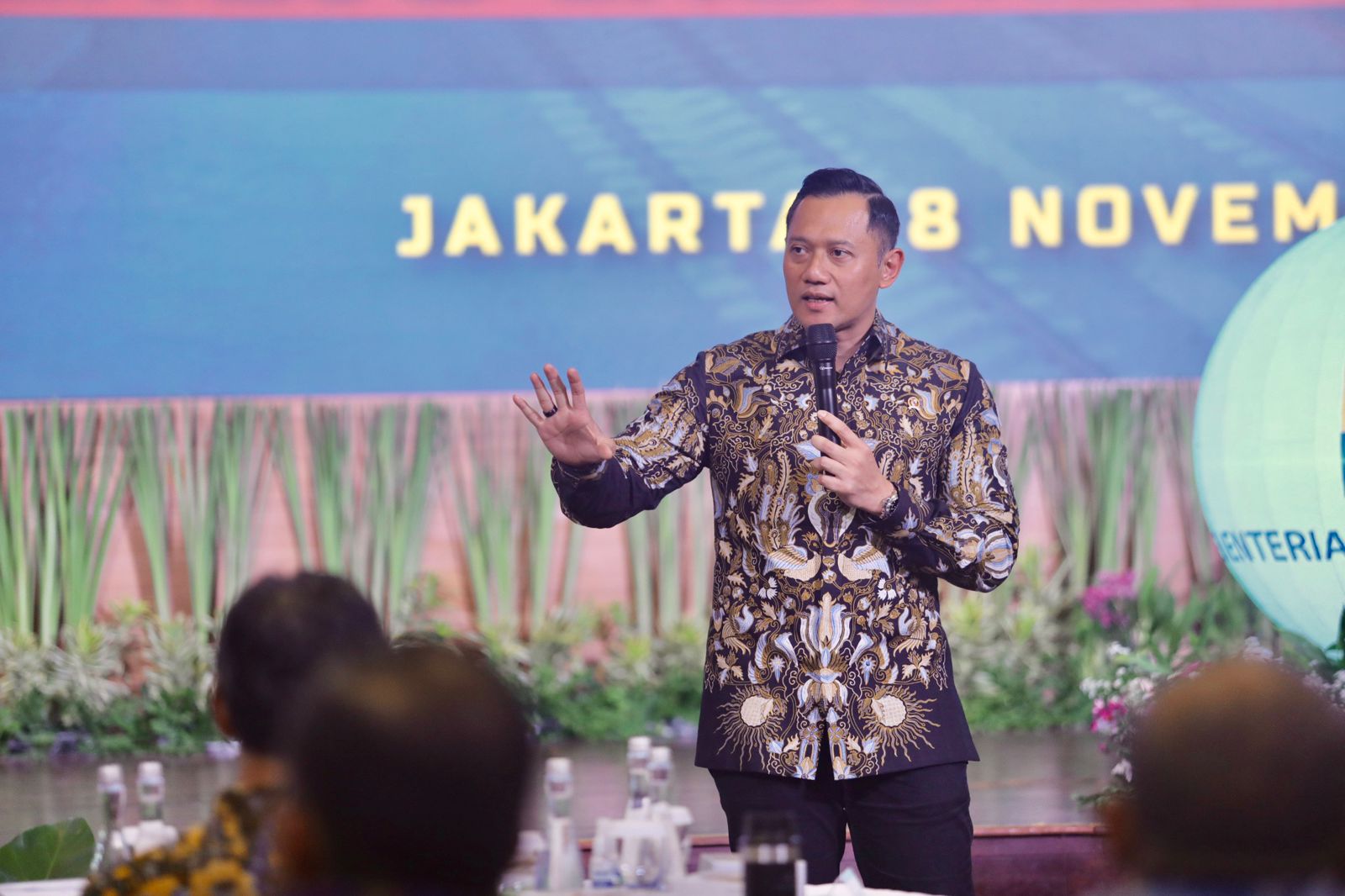 Hari Guru Nasional: Menko AHY Serukan Peningkatan Kualitas Pendidikan untuk Indonesia Emas 2045