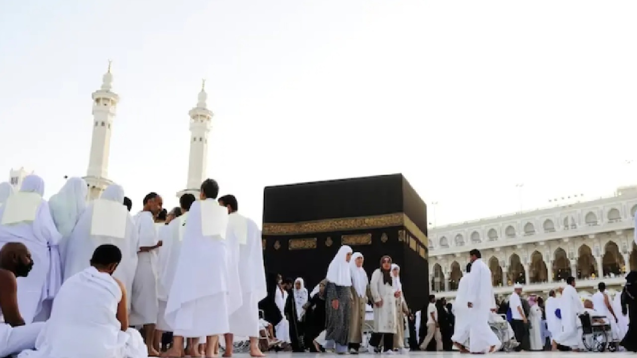 Apa Bedanya Umroh Reguler, VIP, dan Plus? Ini Panduan Memilih Sesuai Kebutuhan