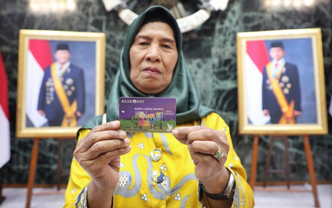 Bansos Lansia Tahap II 2025 Cair! Begini Cara Mudah Cek Status Penerima