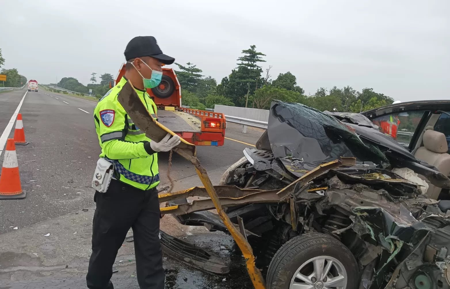 Kecelakaan Maut di Tol Jombang, Dua Pegawai Dinsos Jatim Tewas