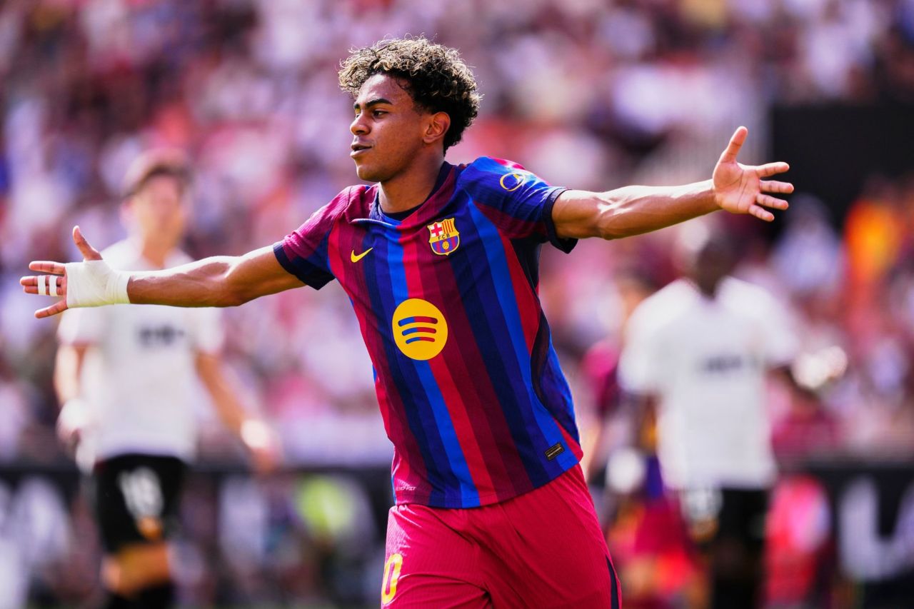 Rating Pemain Barcelona yang Cukur Valencia 5-0, Lamine Yamal Tertinggi!