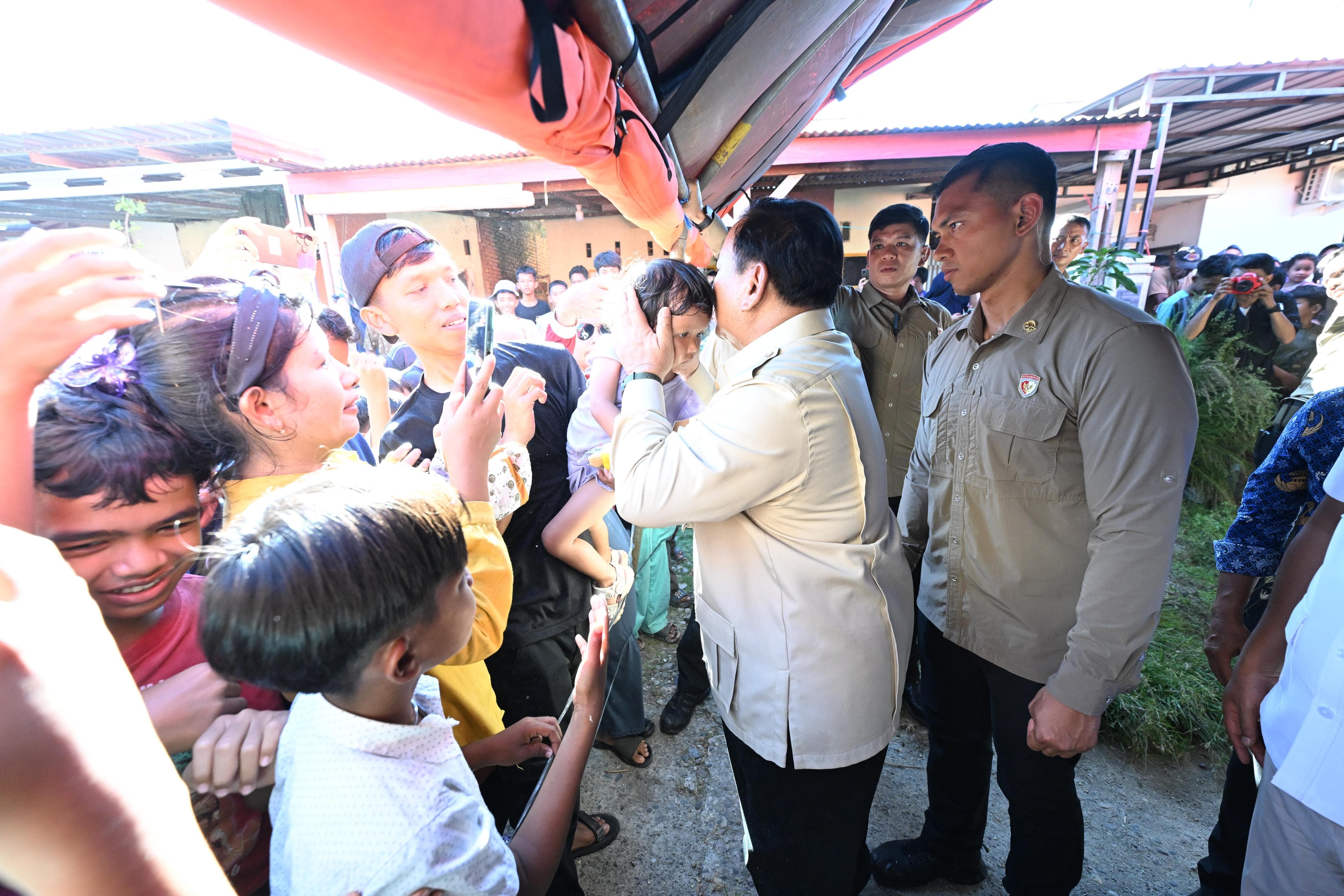 Warga Aceh Ngadu Jagung Habis Terendam Banjir, Prabowo: Kita Bantu yang Terbaik