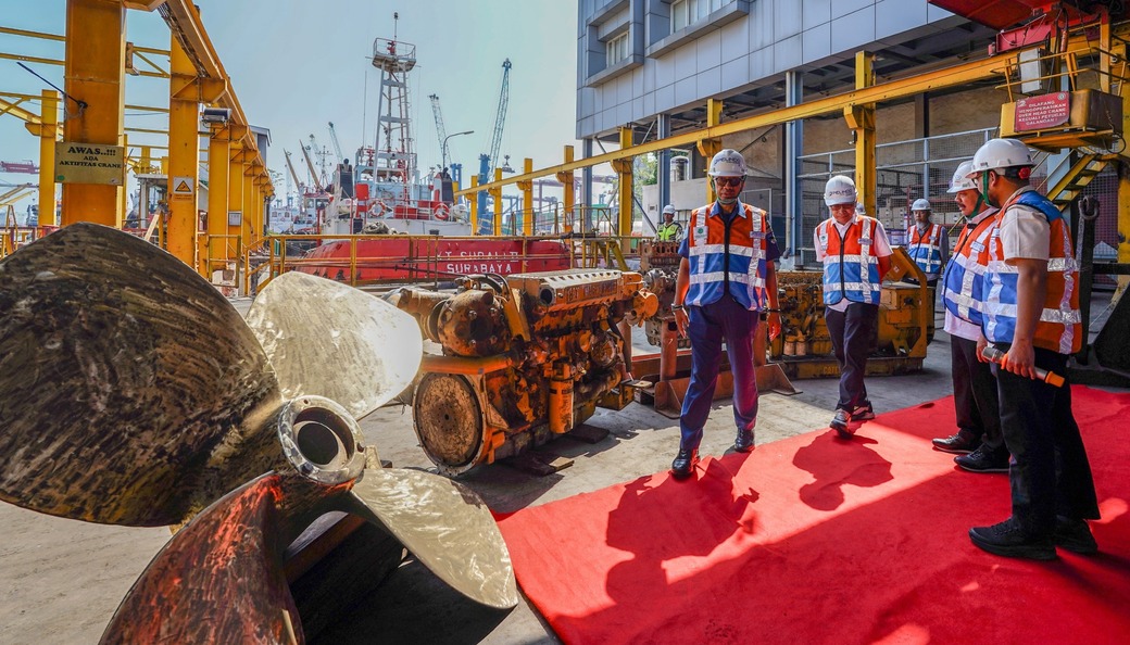 Hibahkan Mesin ke BP2TL, Pelindo Marine Dukung Pengembangan SDM Maritim