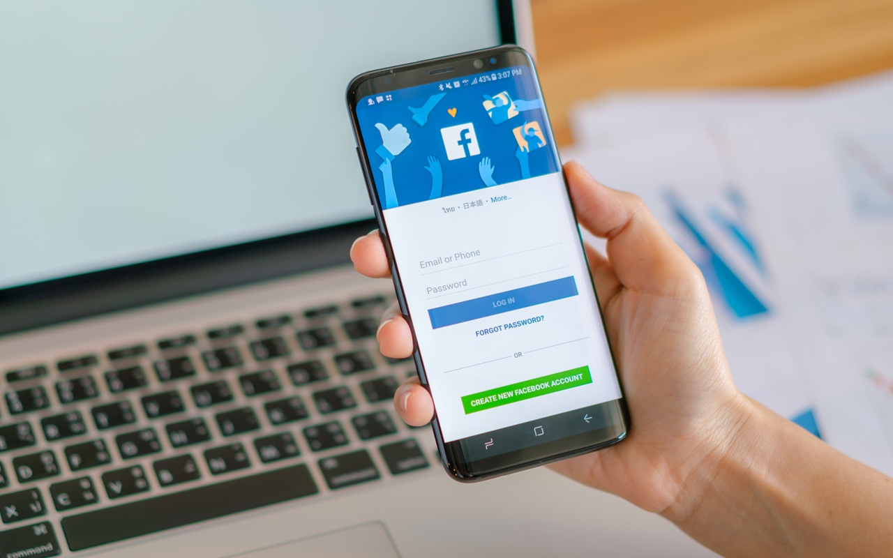 6 Cara Membuat Konten Tempel Teks di Facebook Pakai ChatGPT dan CapCut