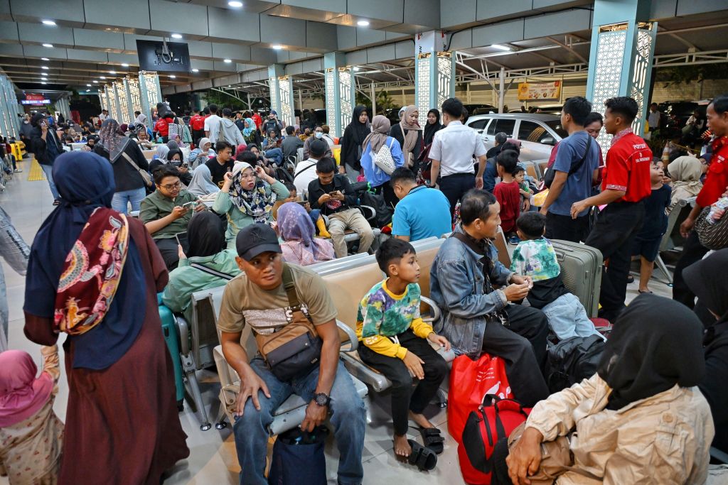 Pemudik Perlu Waspadai Cuaca Ekstrem Jelang Lebaran, BMKG Pantau Potensi Siklon Tropis