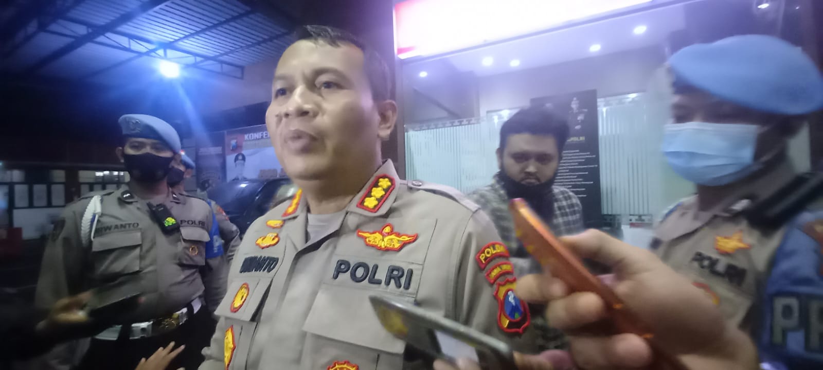 Terjaring Lagi, Tiga Anggota Polsek Sukomanunggal Surabaya Postif Sabu 