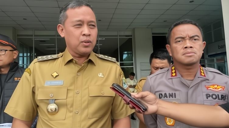 Wali Kota Bekasi Ungsikan Istri ke Hotel Saat Warganya Kebanjiran: Saya Minta Maaf