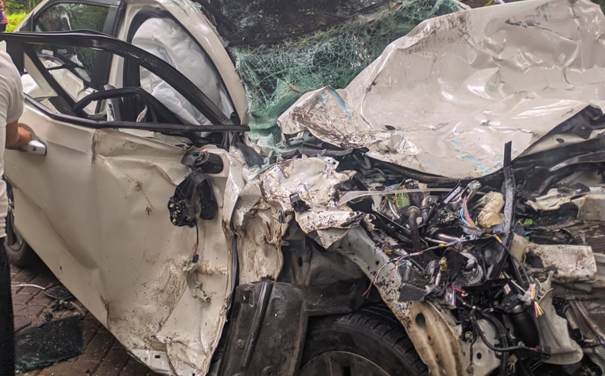 Kecelakaan Bus vs Honda HRV di Kampus UI Depok, 3 Orang Luka-luka