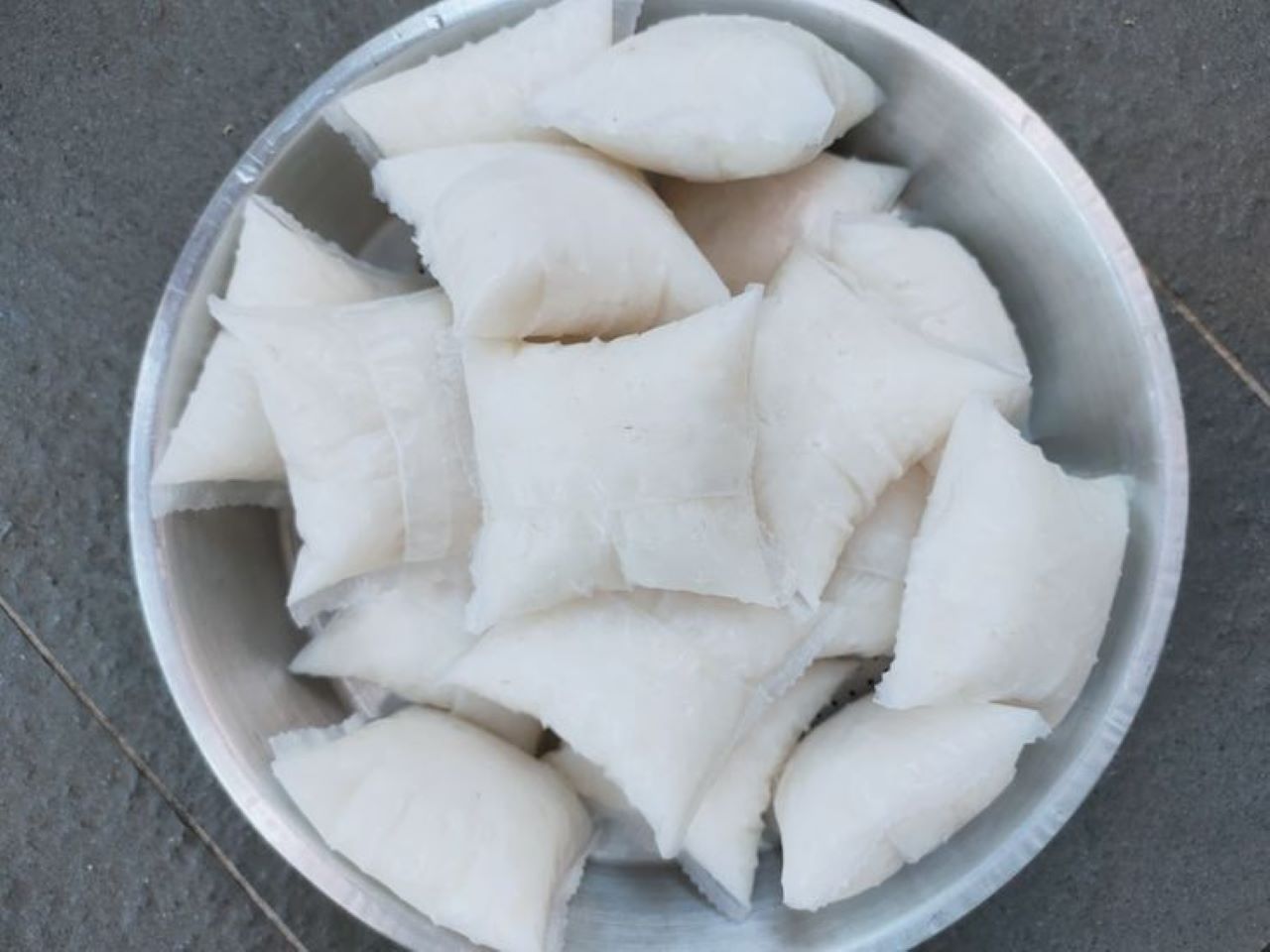 Resep Ketupat Plastik Pulen Anti Gagal, Cukup Kukus 12 Menit Jadi!
