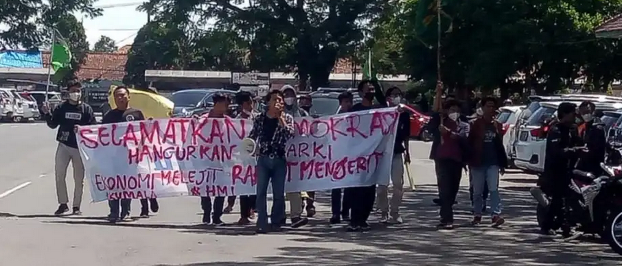 Aksi Demo Tolak Jokowi 3 Periode Juga Terjadi di Lebak Banten