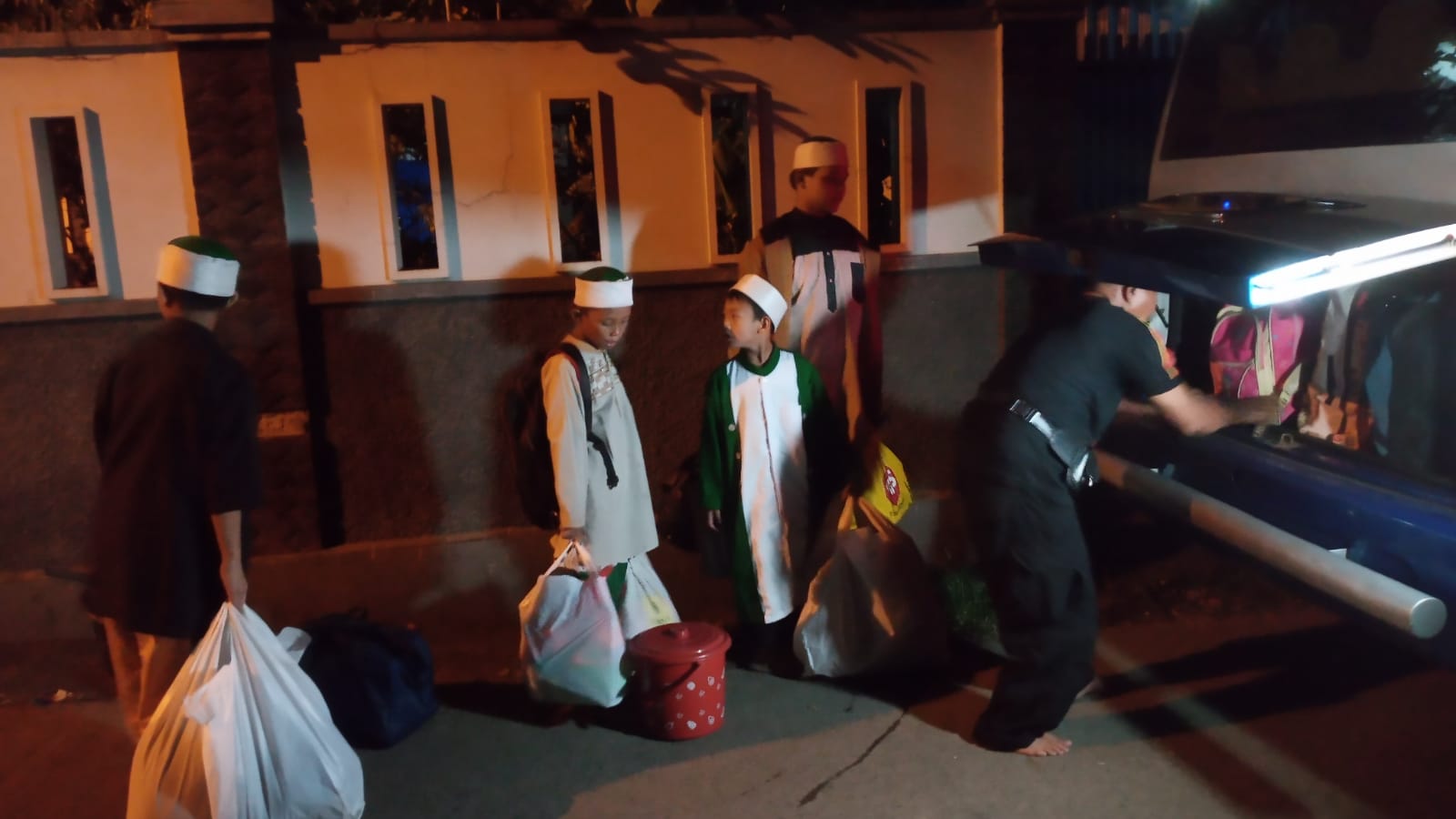 Aktivitas Pendidikan Khilafatul Muslimin di Bekasi Ditutup, Ratusan Santri Dirumahkan