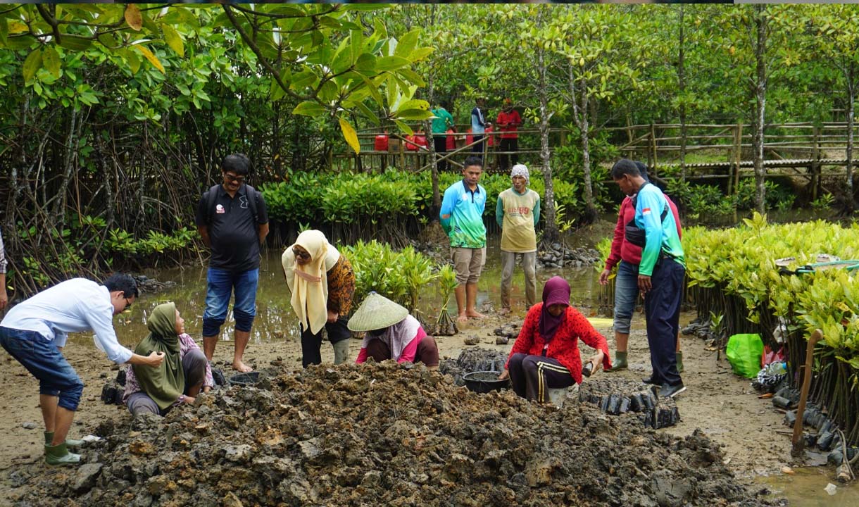Pertamina Patra Niaga Dorong Ribuan Nelayan dan Petani Cilacap Manfaatkan Energi Ramah Lingkungan 