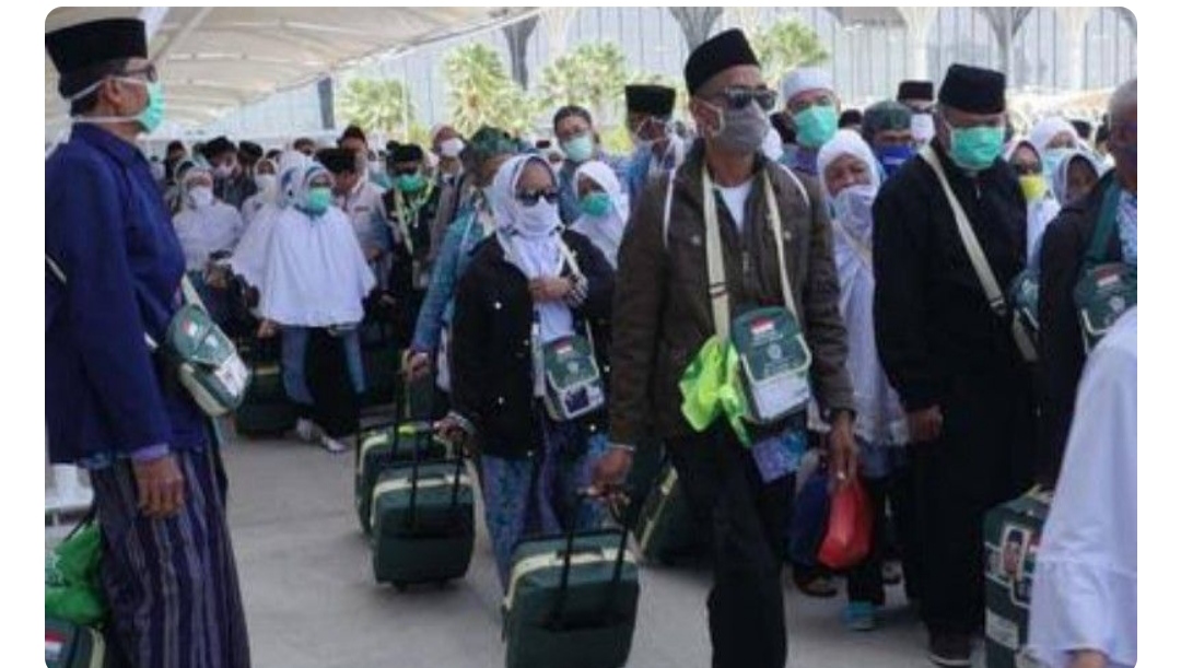 Kepulangan Jemaah Haji Indonesia, Petugas: Tolong Dipatuhi, Tidak Boleh Bawa Air Zamzam!