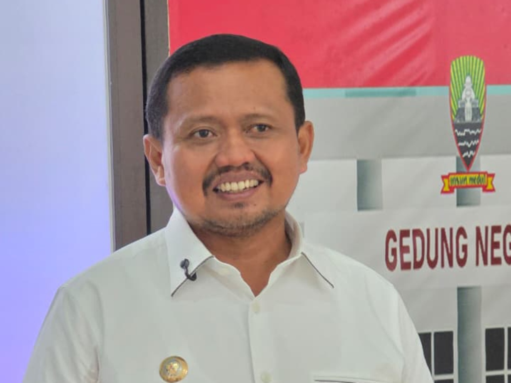 Cheng Yu Pilihan Bupati Sumedang Dony Ahmad Munir: Ji De Xing Shan