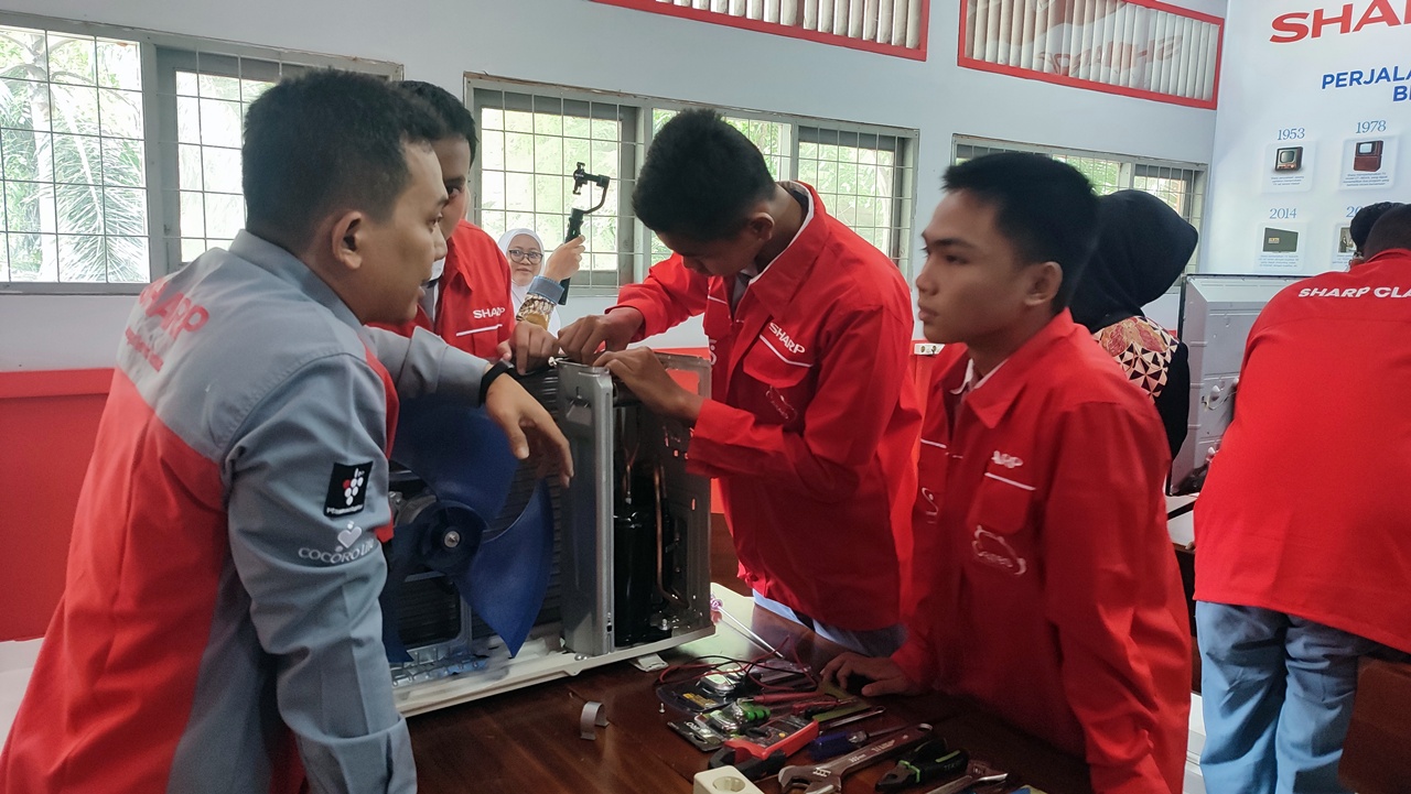 Program Sharp Class Hadir di SMKN 39 Jakarta, Cetak Lulusan SMK Jadi Tenaga Profesional Siap Kerja
