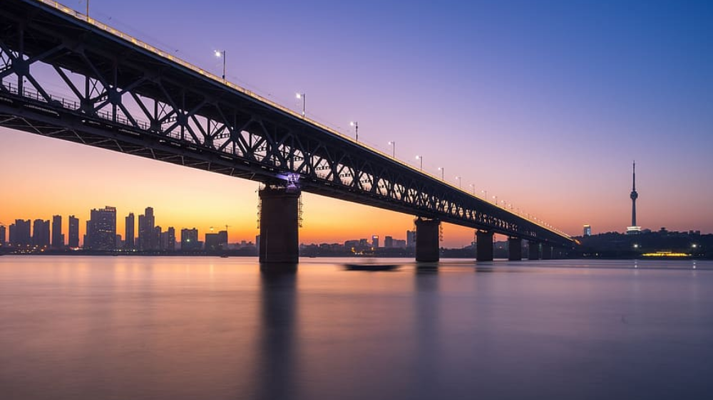 Mengenal Jembatan Sungai Yangtze, Lokasi Insiden Fat Cat Bunuh Diri yang Viral di China